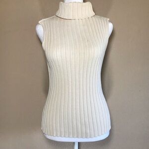 GAP knit turtle neck tank top size S